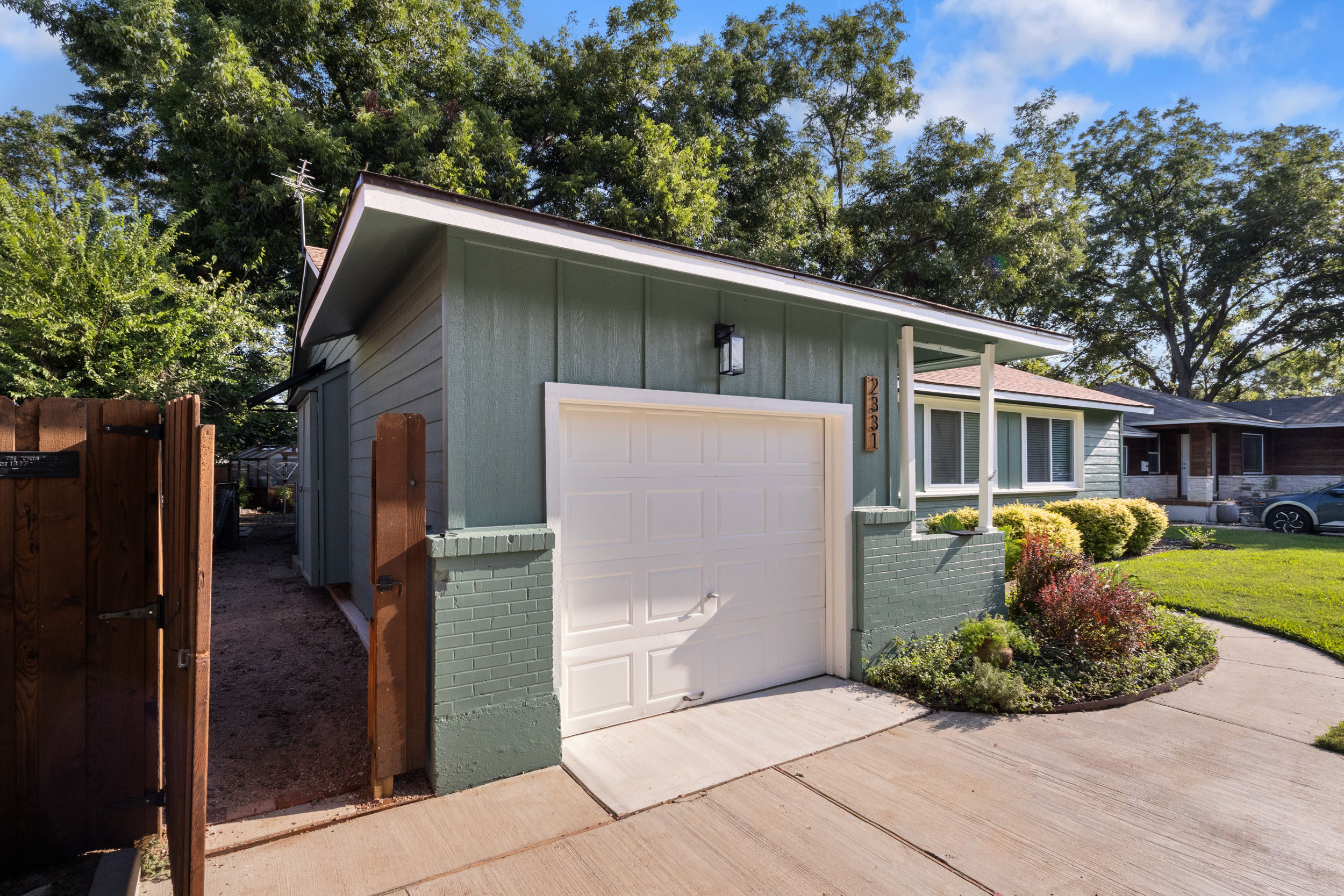 Home addition in Casa View Dallas TX - gallery photo 3